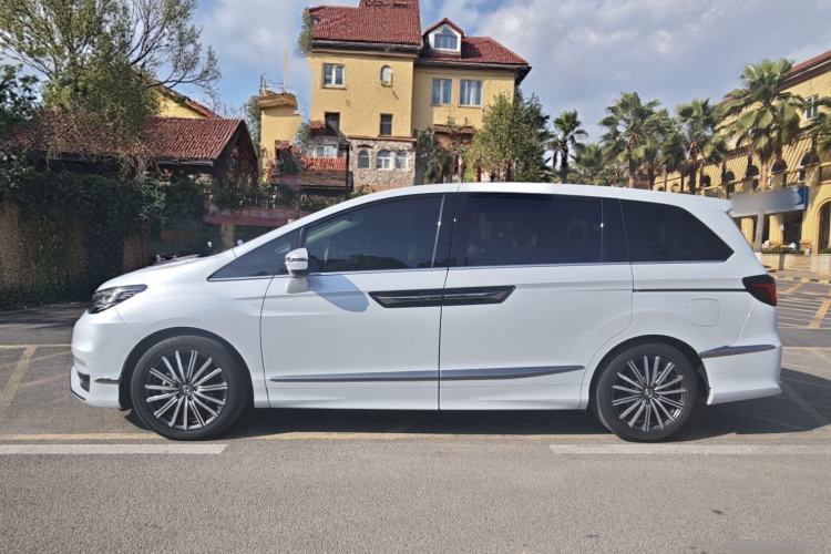 Used Honda Elysion 2024 2.0L eHEV Luxury Edition