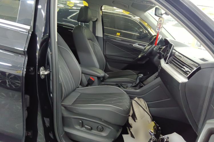 Used Volkswagen Tiguan L 2023 330TSI Automatic Two-Wheel Drive Smart Edition