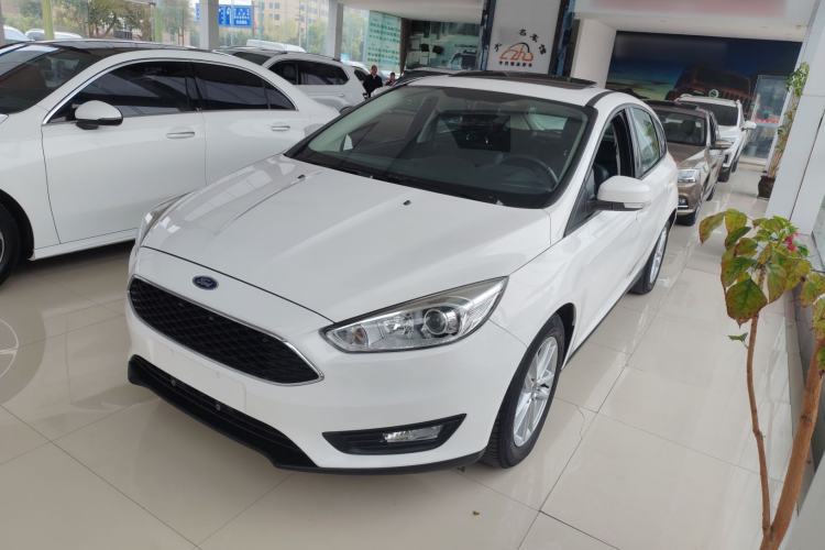 Used Ford Focus 2018 Hatchback Classic 1.6L Automatic Trendy SmartDrive Edition