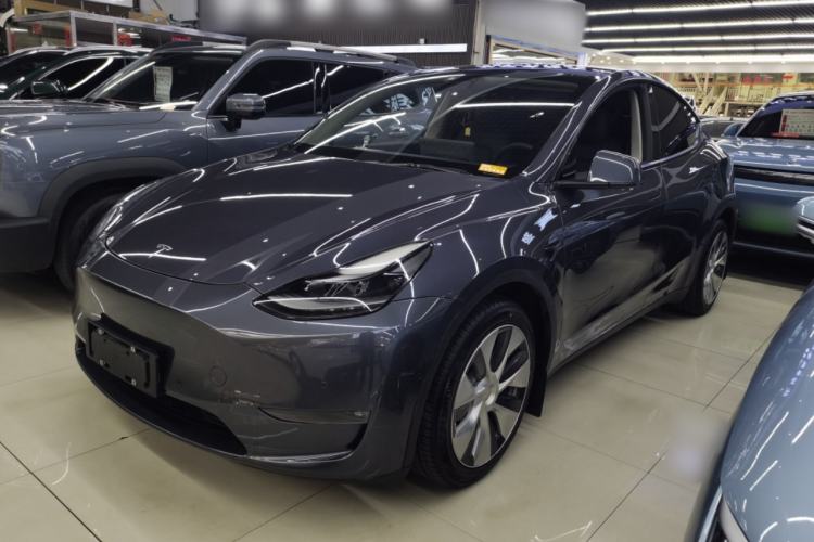 Used Tesla Model Y 2021 Long-Range All-Wheel-Drive Version