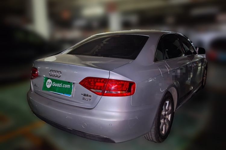 Used Audi A4L 2012 2.0 TFSI automatic Comfort trim level