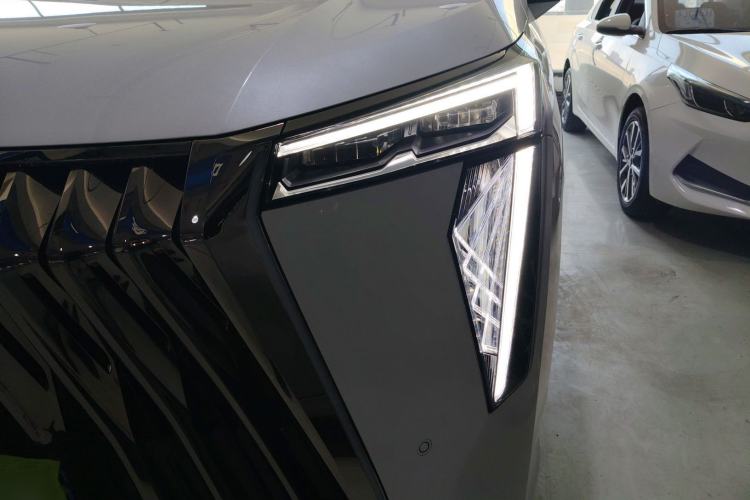 Used GAC Trumpchi M8 2024 Zongshi Series Dual-Motor Supreme Edition Left Front Headlight