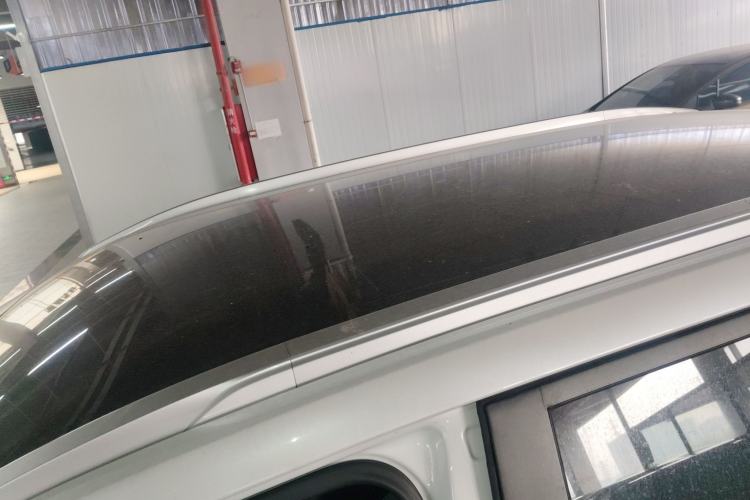 Used AION Y 2022 Plus 70 Smart Edition Roof