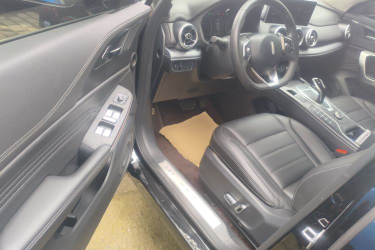 Used Wey VV5 2021 1.5T Two-Wheel Drive Color Pioneer