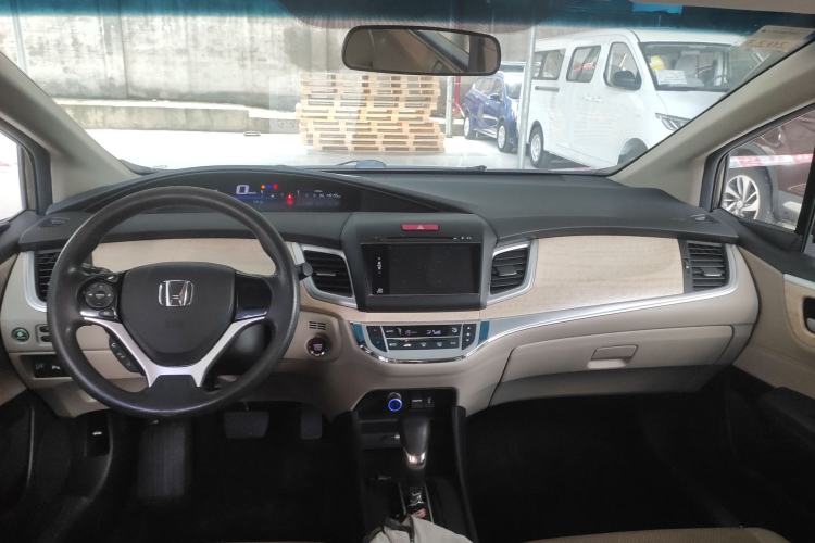 Used Honda Jade 2014 1.8L Automatic Comfort Elite Version 5 Seats
