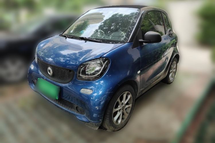 Used smart fortwo 2015 1.0L 52 kW hardtop Dynamic version