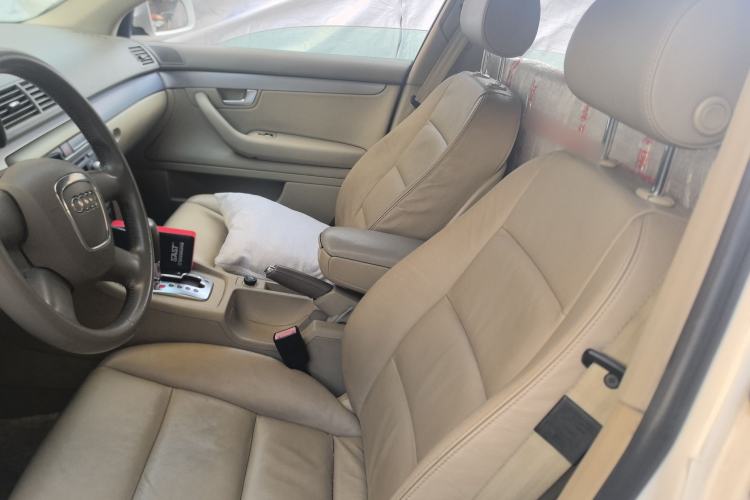 Used Audi A4 2005 1.8T 6-speed automatic Comfort trim level