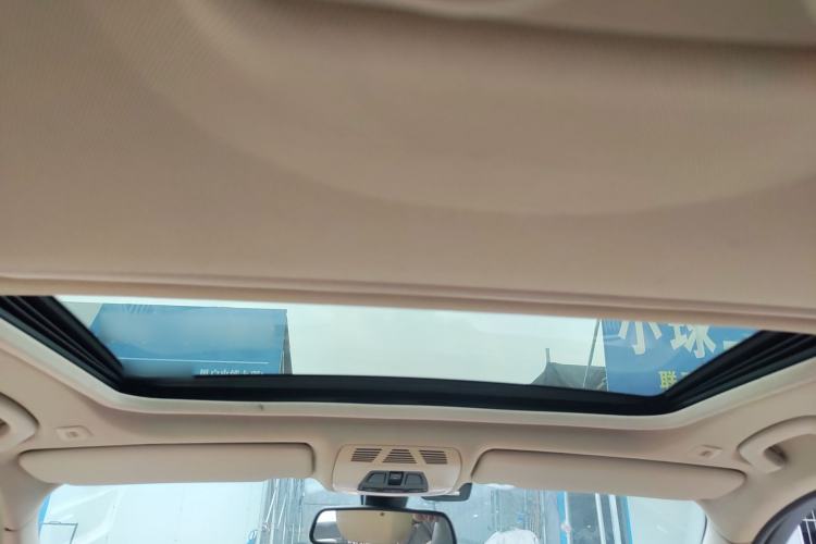 Used BMW 3 Series 2014 320Li Fashion Model
