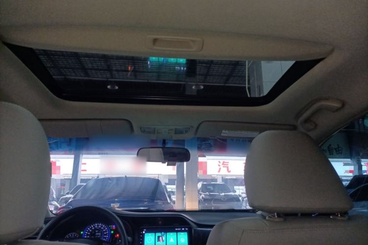 Used Honda Crider 2015 1.8L automatic luxury edition
