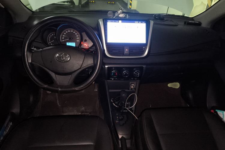 Used Toyota YARiS L Zhi Xuan 2020 X-Trail X 1.5L CVT Leading Edition Center Console