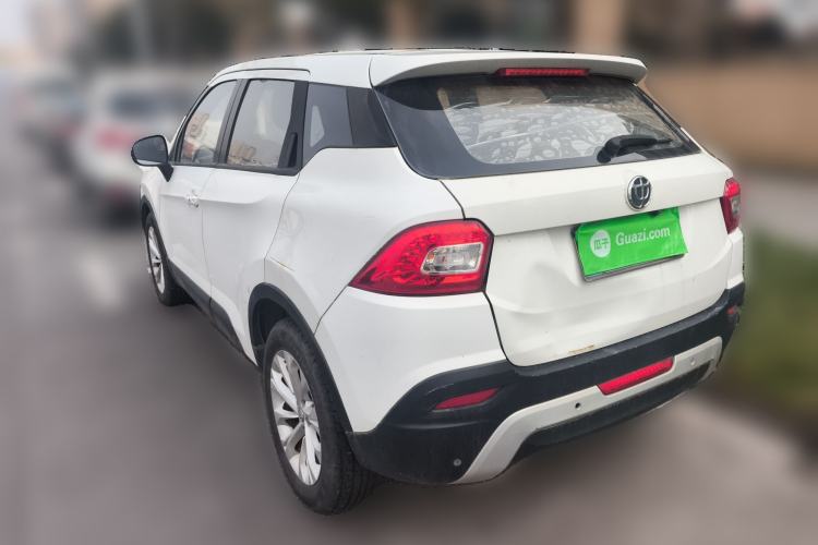 Used Brilliance V3 2015 1.5L Manual Smart Version
