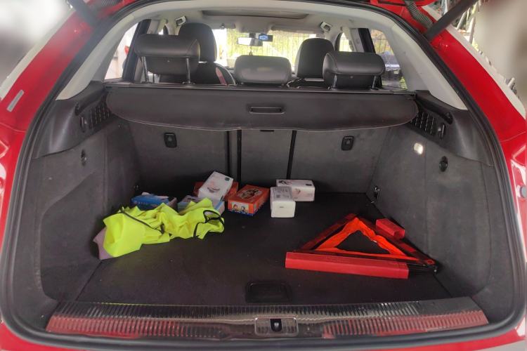 Used Audi Q3 2016 35 TFSI Fashion Model Trunk