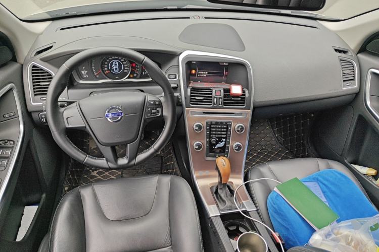 Used Volvo XC60 2017 T5 Smart Upgrade Edition