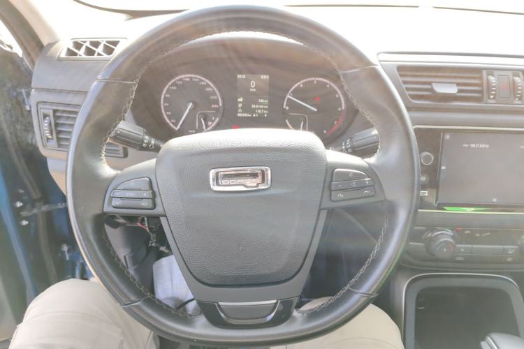 Used Qoros 5 2018 Revised Version 1.6T Automatic Leading Edition
