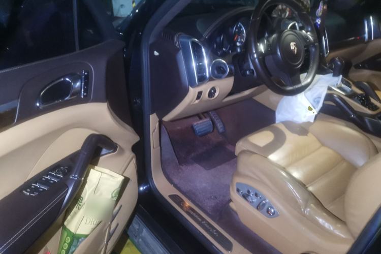 Used Porsche Cayenne 2011 Cayenne Turbo 4.8T