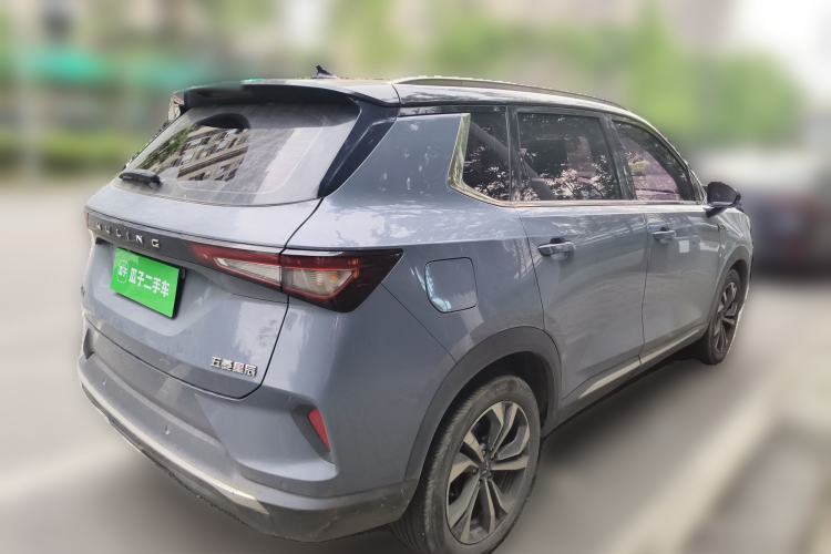 Used Wuling Asta 2021 1.5T CVT Starlight Edition Rear Right 45 Deg