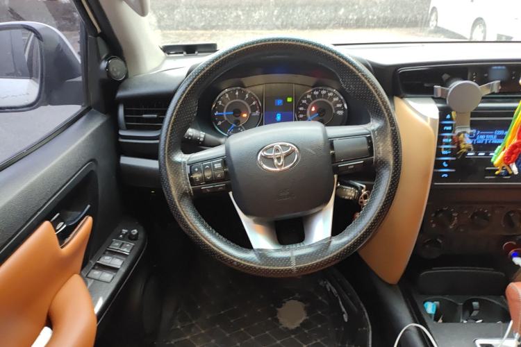 Used Toyota Fortuner 2016 2.7L Middle East Version