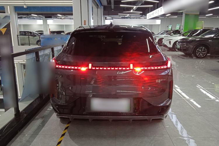 Used Lynk & Co 08 EM-P 2025 120km Long-Range Halo