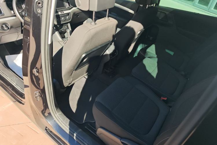 Used Volkswagen Sharan 2018 380TSI Comfort Edition 7-Seater
