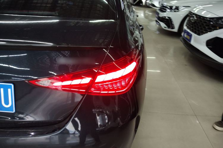 Used Mercedes-Benz C-Class 2024 Facelifted C-Class 260 L Night Edition Sports Version Right Rear Taillight