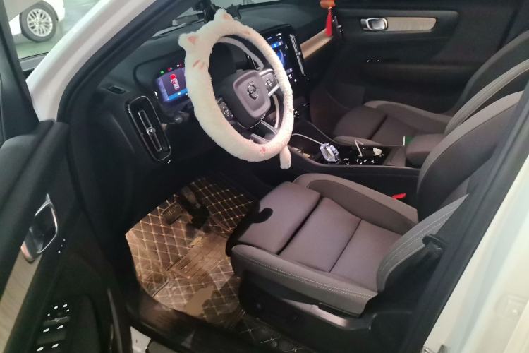 Used Volvo XC40 2023 B3 Zhiyuan Luxury Edition