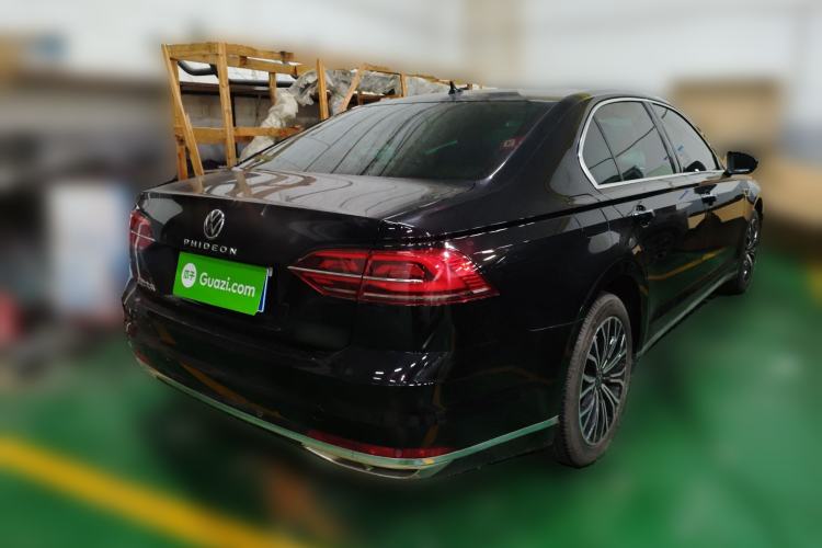 Used Volkswagen Phideon 2021 380TSI Luxury Edition Rear Right 45 Deg