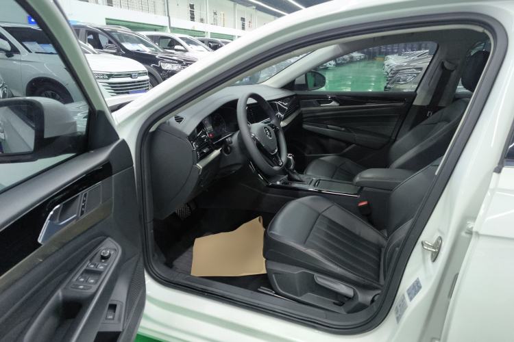 Used Volkswagen Passat 2020 Revised Version 280TSI Business Edition China VI Standard
