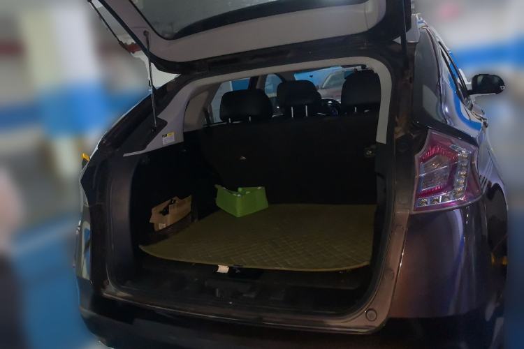 Used Luxgen U6 SUV 2015 2.0T ZhiZun Model