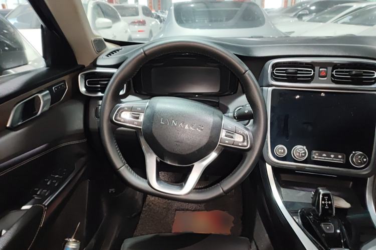 Used Lynk & Co 01 2019 2.0T Two-Wheel-Drive Pro Version China VI Standard