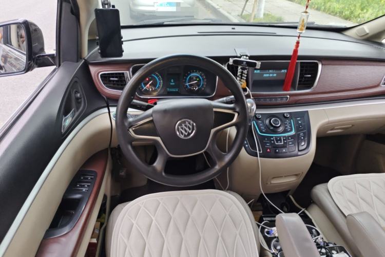 Used Buick GL8 2015 2.4L Luxury Business Premium Edition