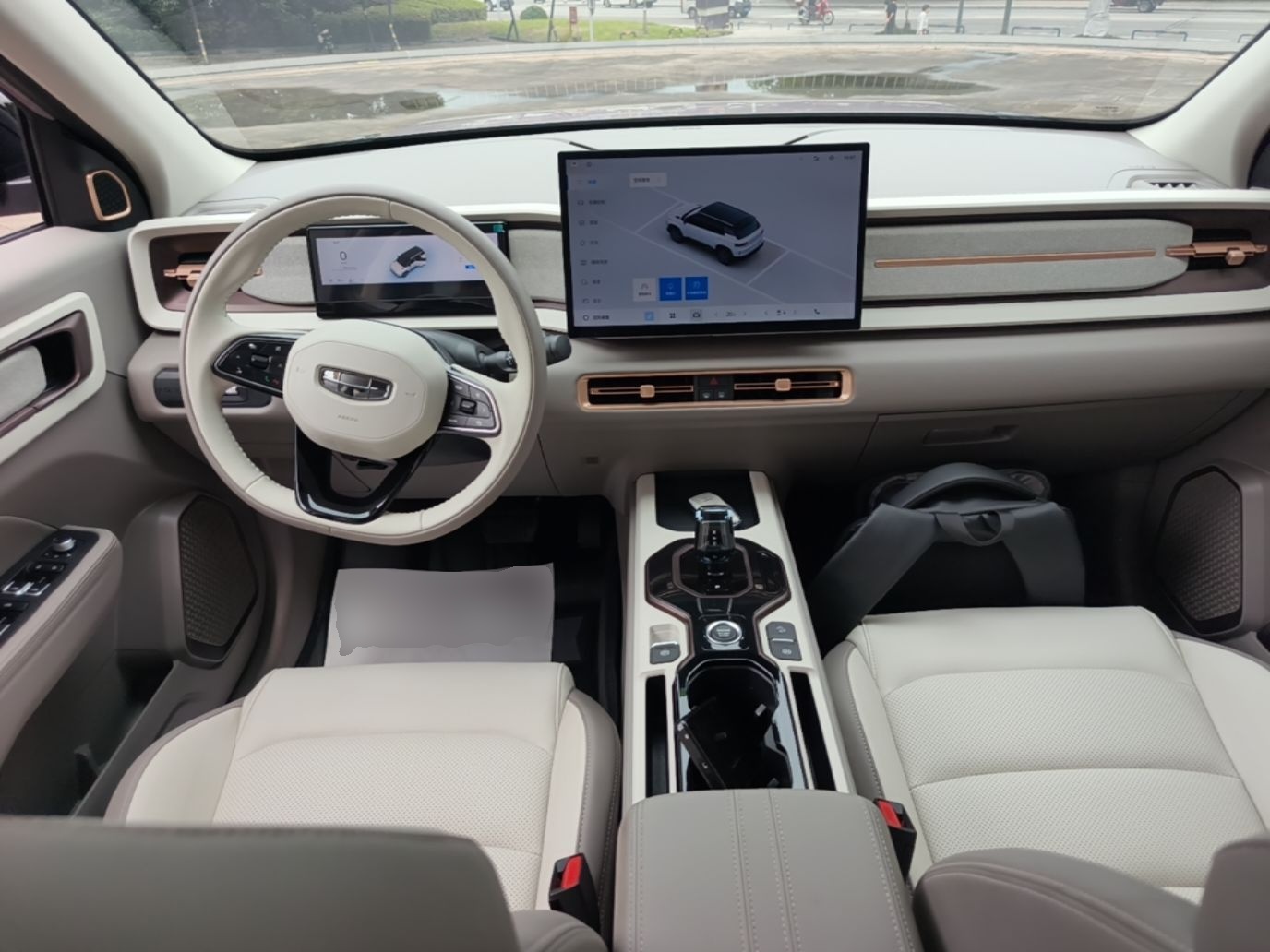 Geely Auto icon 2026 Model Chocolate 1.5TD Pure & Refined Edition — снимка 12
