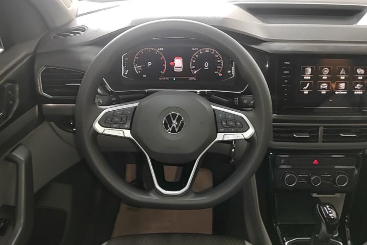 Used Volkswagen Tacqua 2020 1.5L Automatic Yue
