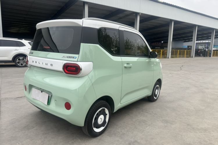 Used Wuling Hongguang MINIEV 2024 3rd Generation 215km Advanced Version Exterior 7
