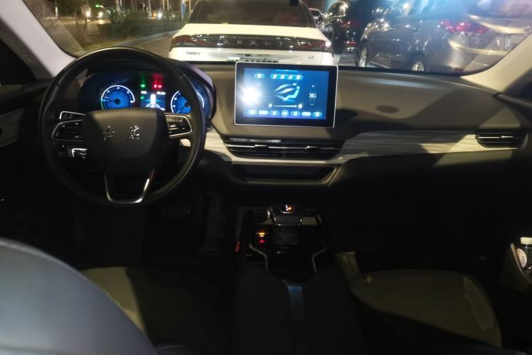 Used Hongqi E-QM5 2023 560km PLUS
