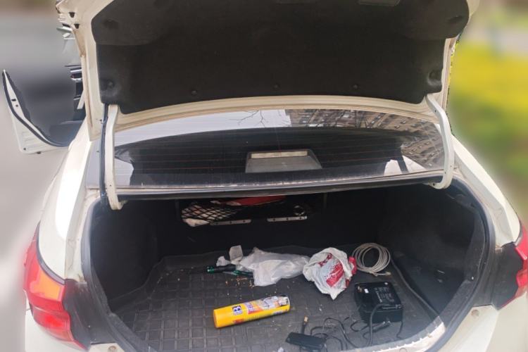 Used Toyota Levin 2017 Revised Dual-Engine 1.8H GS E-CVT Elite Sunroof Version China V Standard Trunk