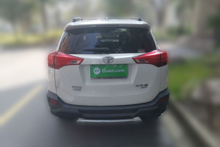 Used Toyota RAV4 2015 2.5L Automatic 4x4 Elite Edition
