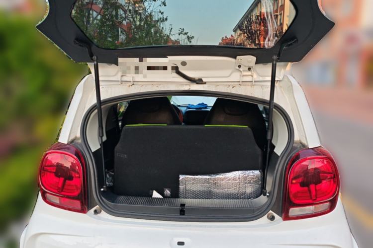 Used Roewe Clever 2021 302 km New Four-Seater Super-Efficient Version
