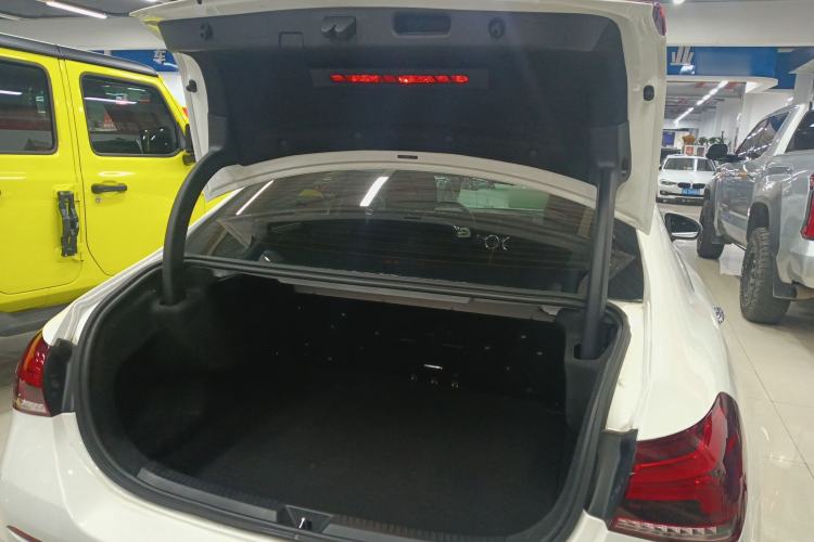 Used Mercedes-Benz A-Class 2022 Restyled A 200 L Sport Sedan Fashion Version
