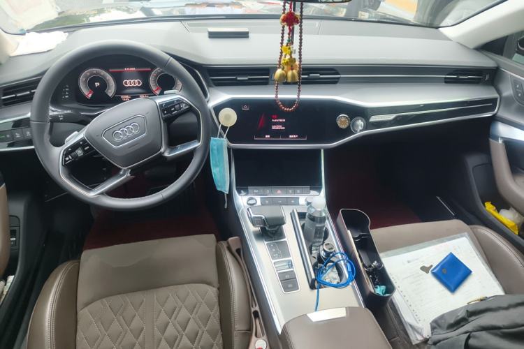 Used Audi A7L 2024 45TFSI quattro S-line Visionary Edition Flow Crystal Package