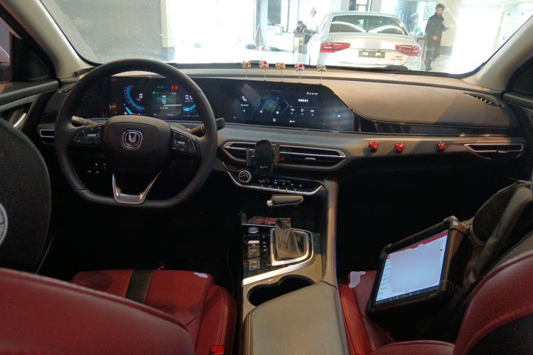 Used CHANGAN Eado 2021 PLUS Blue Whale NE 1.4T GDI DCT Prestige Model
