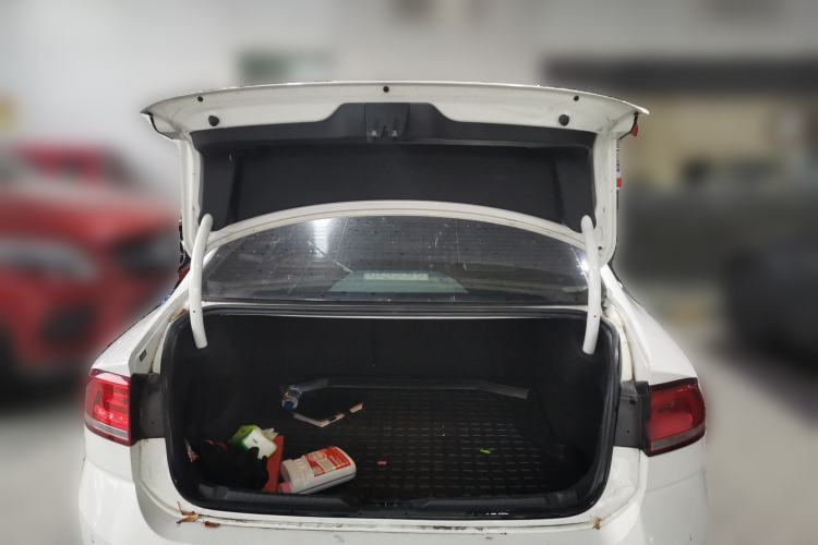 Used Volkswagen Lamando 2017 280TSI DSG Comfort Edition Trunk