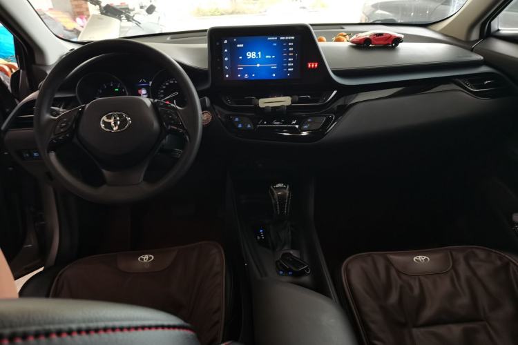 Used Toyota IZOA 2021 2.0L Enjoy Edition