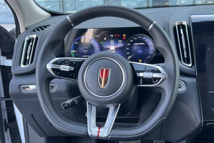 Used Hongqi HS3 PHEV 2025 Model PHEV 117km Jingwei PLUS Edition
