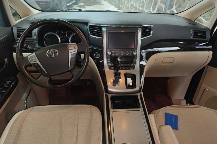 Used Toyota Alphard 2012 3.5L Luxury Edition
