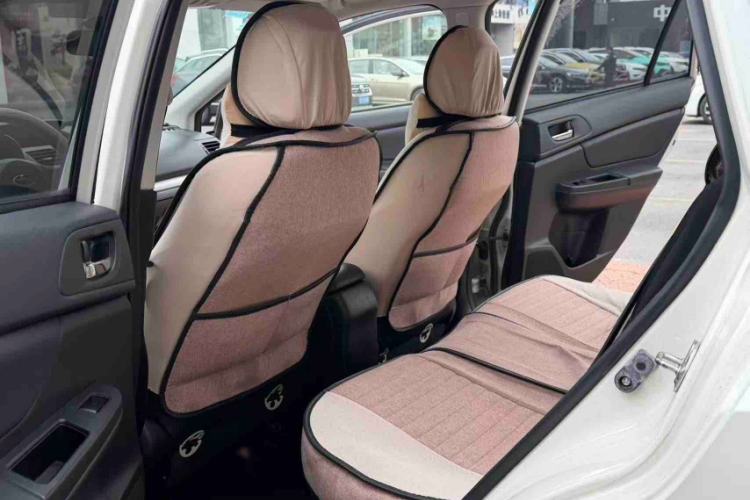 Used Subaru XV 2014 2.0i Comfort Edition Interior 2