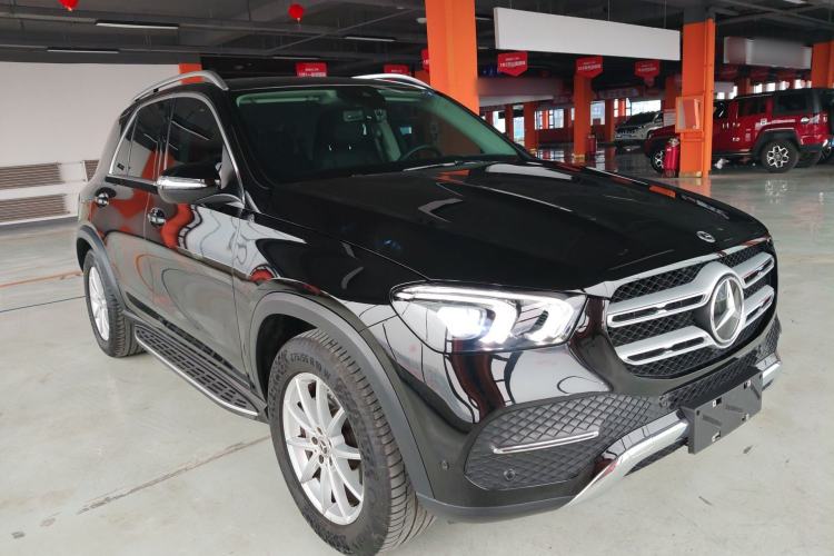 Used Mercedes-Benz GLE 2022 GLE 350 4MATIC Dynamic Edition Front Right 45 Deg