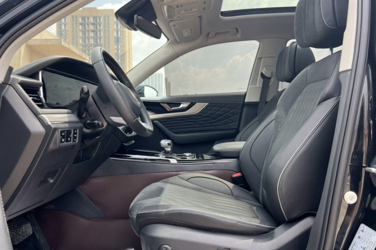 Used Hongqi HS5 2022 Revised Version 2.0T Smart Connect Flagship Edition
