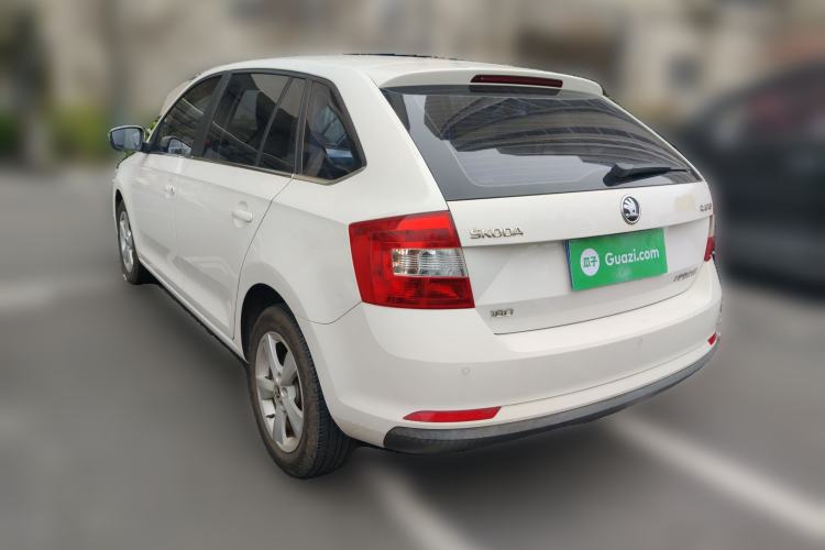 Used Skoda Rapid Spaceback 2018 1.6L Automatic Comfort Edition