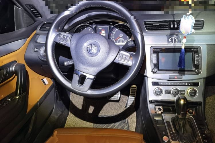 Used Volkswagen FAW-Volkswagen CC 2015 1.8TSI Luxury Model
