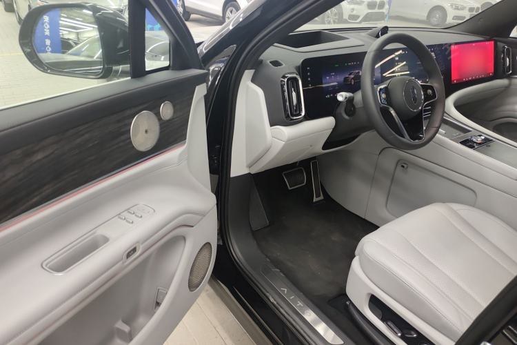 Used Hima AITO M9 2024 Range-Extended Ultra Version 42 kWh 6-Seater Model Driver Seat